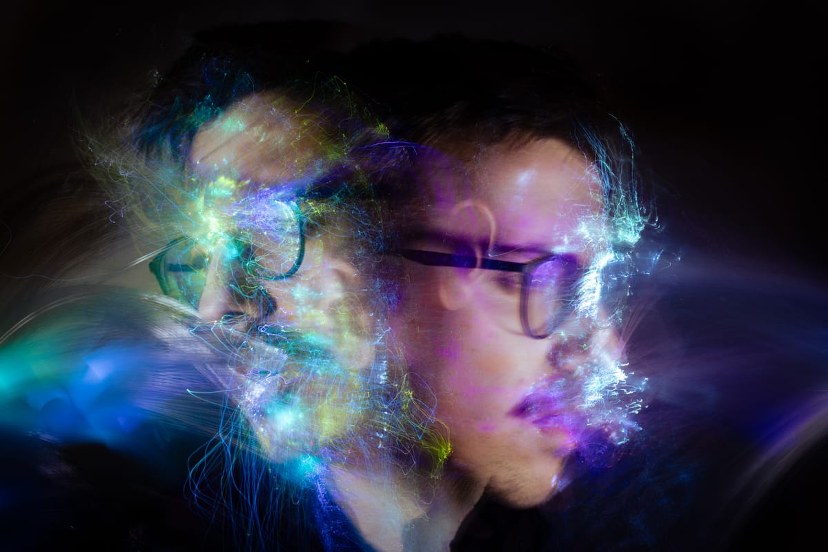 Light pulse of being.